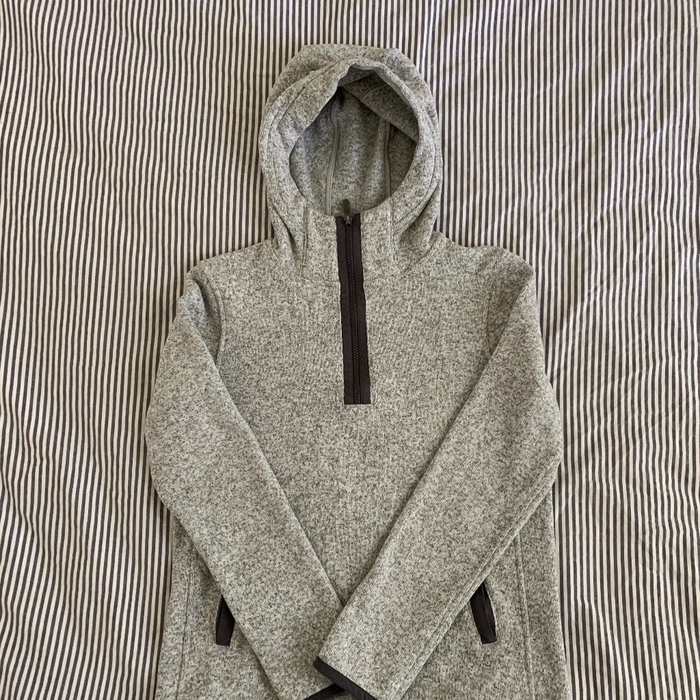 Lululemon It's Fleecing Cold Size 8 Half Zip